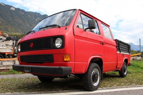 VW Bus T3 2.1 DOKA rot
kult-automobile Interlaken, An- und Verkauf von VW Bus, 9 Plätzer,Camper, Westfalia, DOKA, PickUp, T1, T2, T3 und T4